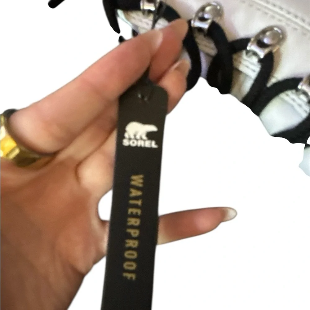 NWT Sorel ‘Lennox’ Lace White Leather Platform Ankle Combat Boots - Picture 14 of 14